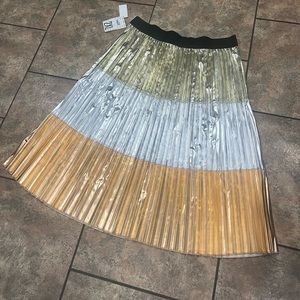 NWT LuLaRoe Jill Shinny Skirt